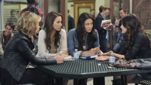 Pretty Little Liars: 2×17
